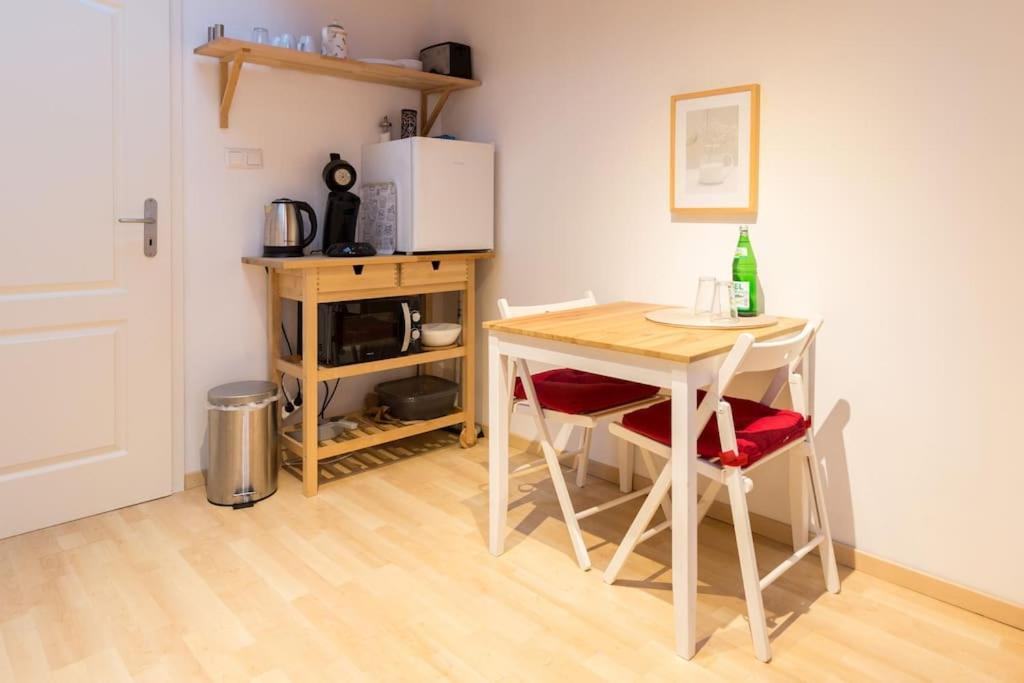 Apartment Wilhelmstr Fuer Bis Zu 3 Personen Brühl Extérieur photo